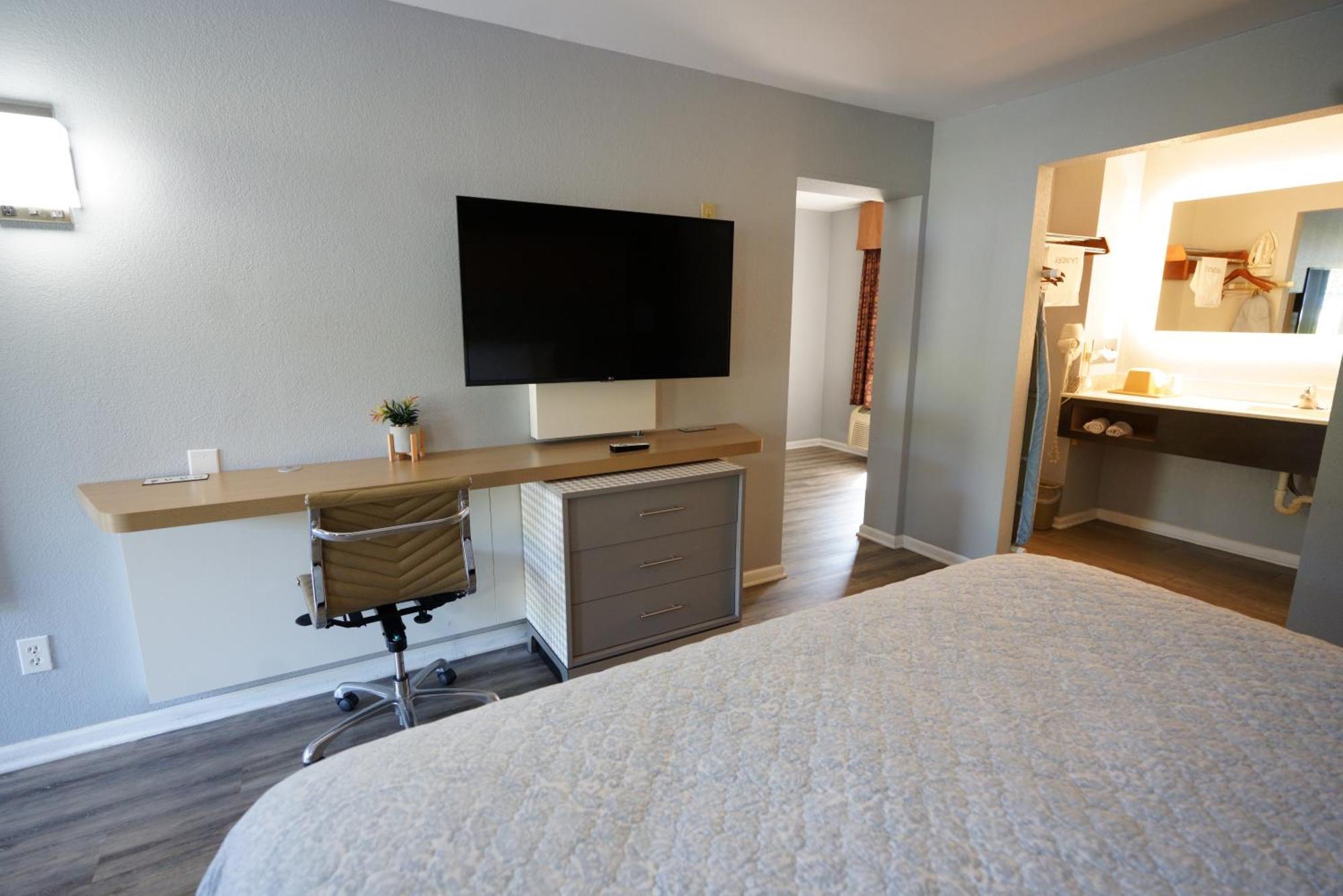Columbus Inn And Suites Eksteriør bilde