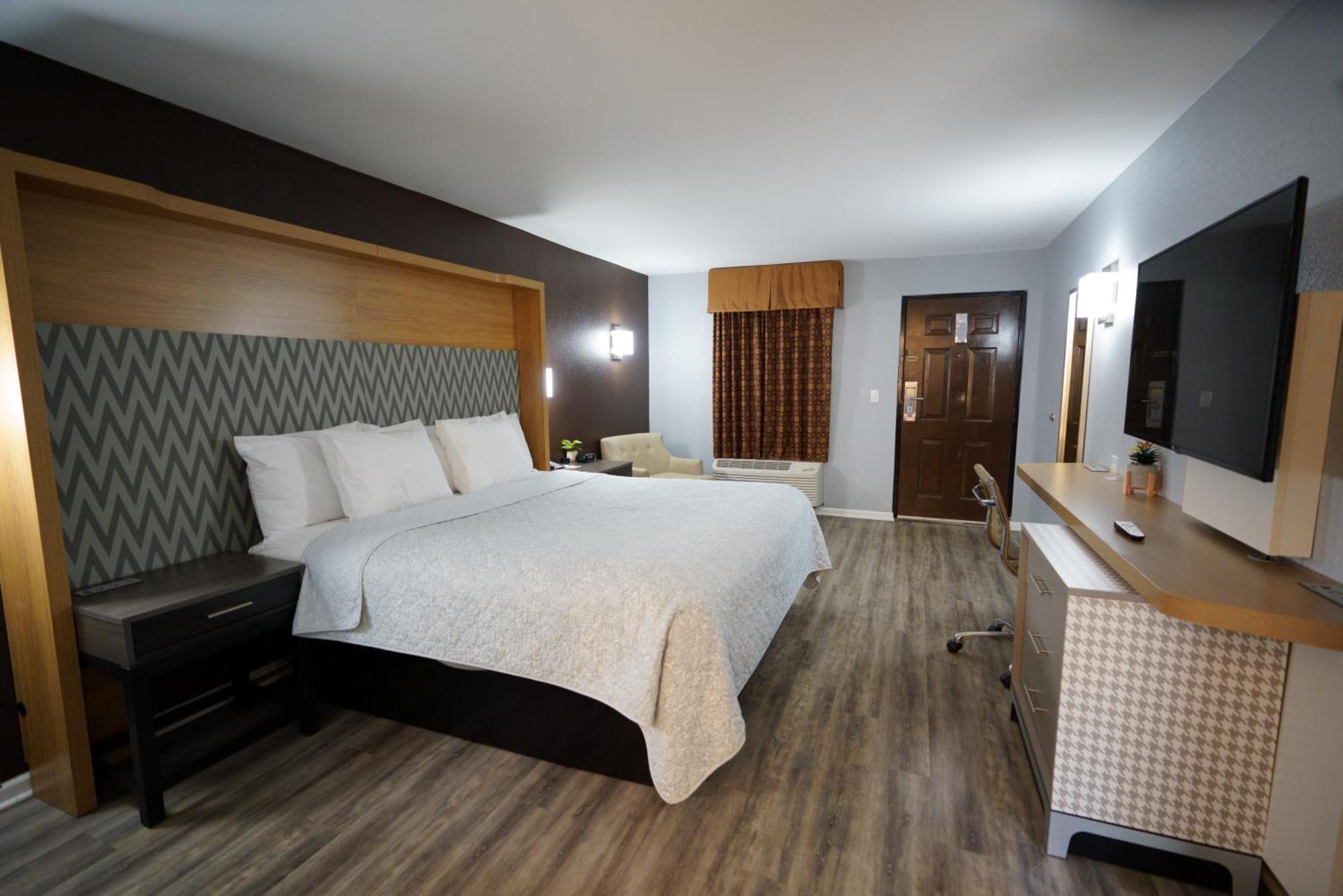 Columbus Inn And Suites Eksteriør bilde