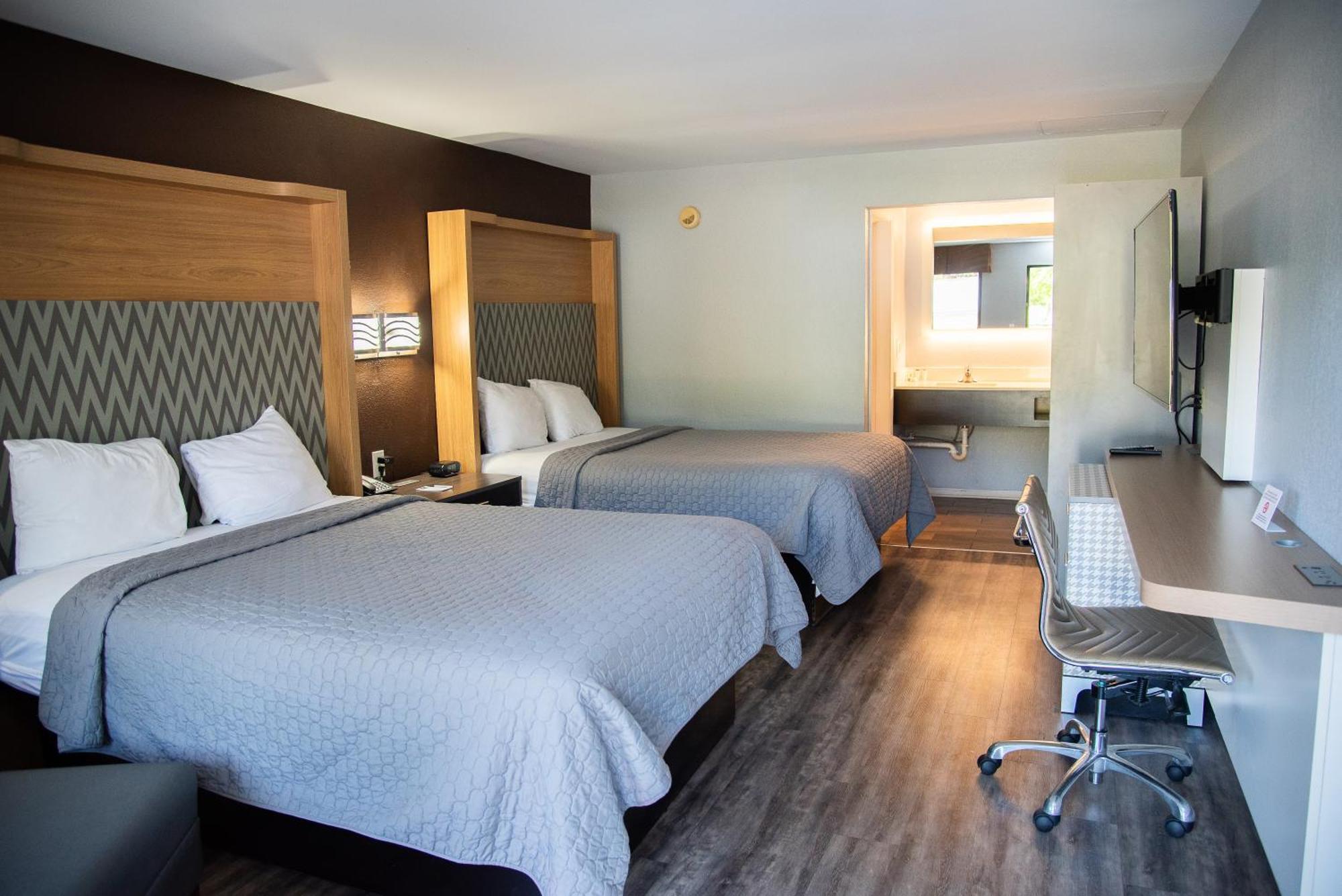 Columbus Inn And Suites Eksteriør bilde