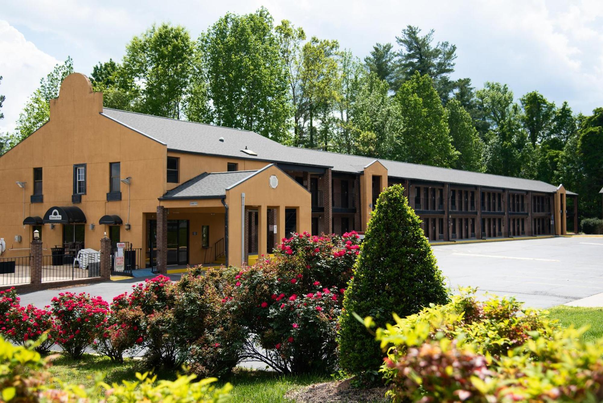 Columbus Inn And Suites Eksteriør bilde