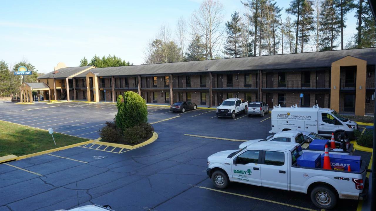 Columbus Inn And Suites Eksteriør bilde